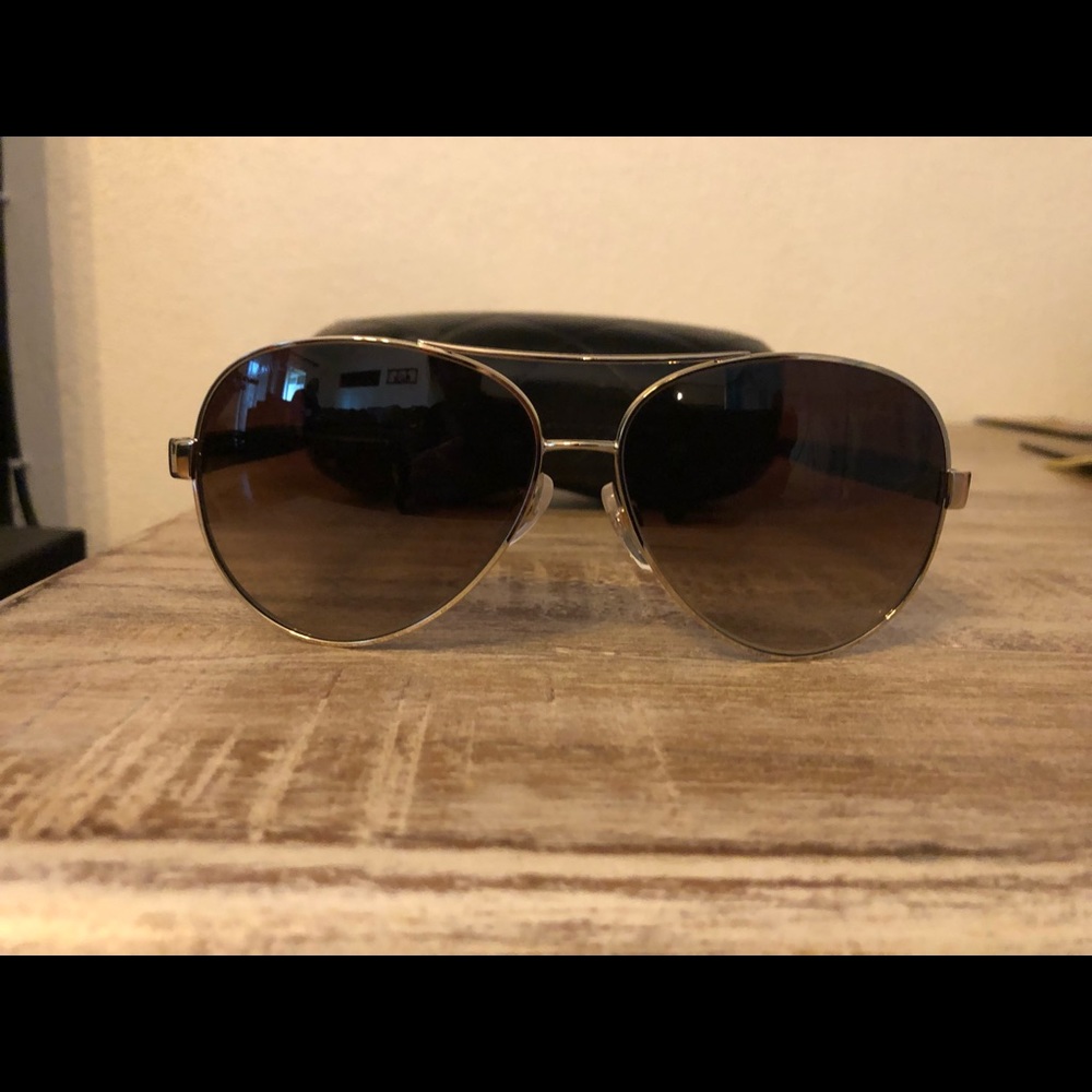 Chanel sunglasses 4195-Q